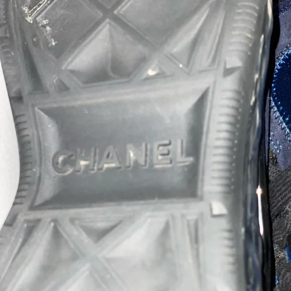Gently used Chanel sneakers sz 40 - Picture 3 of 11